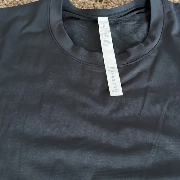 Lululemon 🍋 mens long sleeve size Large - Picture 2 of 5